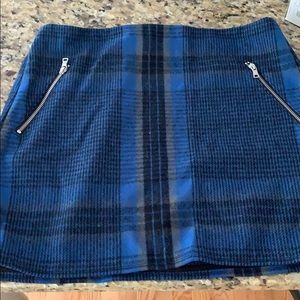 GAP plaid mini skirt